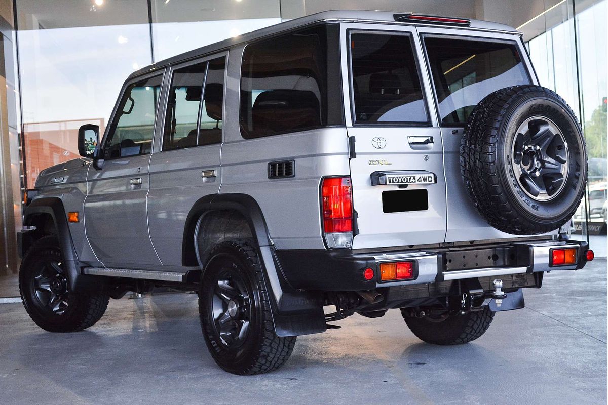2023 Toyota Landcruiser GXL VDJL76R
