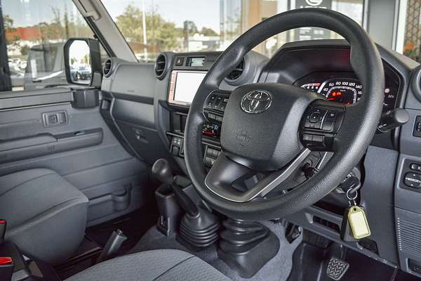 2023 Toyota Landcruiser GXL VDJL76R