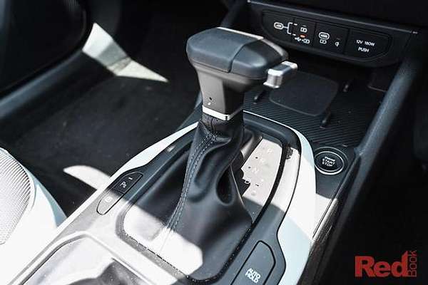 2025 Kia K4 GT-Line CL4m