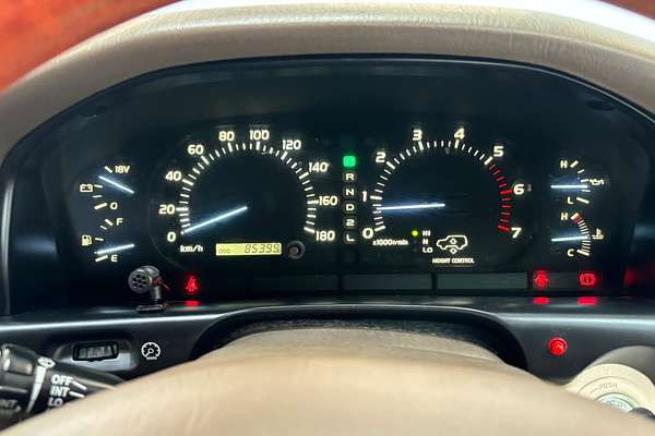 1999 Toyota Landcruiser Cygnus