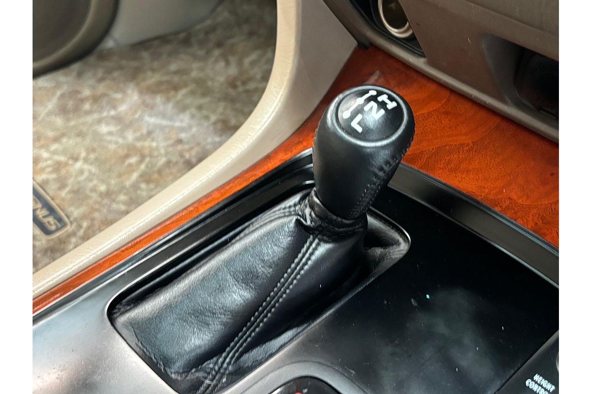 1999 Toyota Landcruiser Cygnus