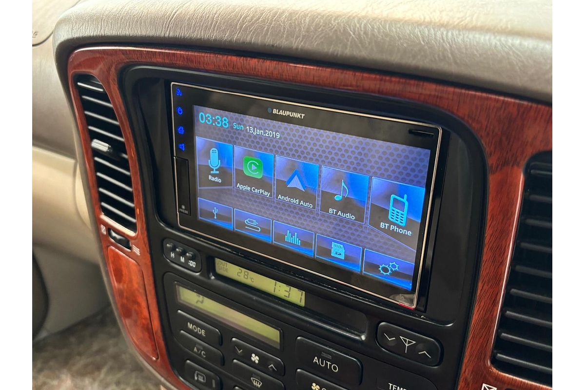 1999 Toyota Landcruiser Cygnus