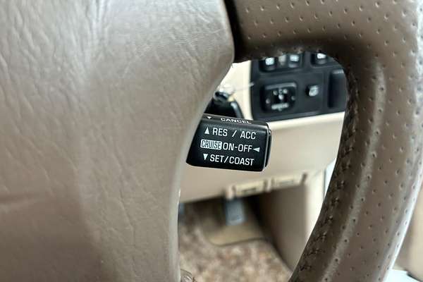 1999 Toyota Landcruiser Cygnus