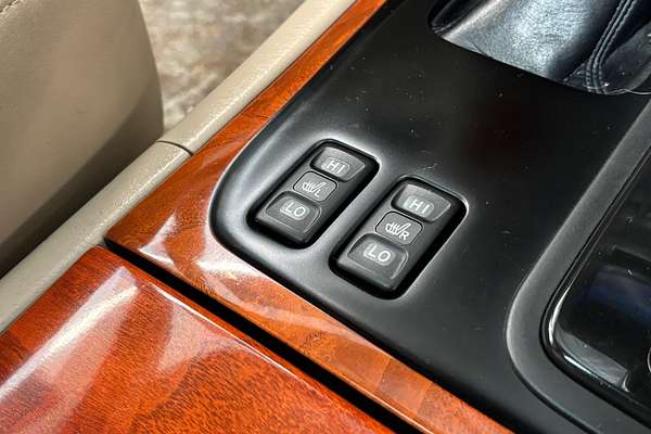 1999 Toyota Landcruiser Cygnus