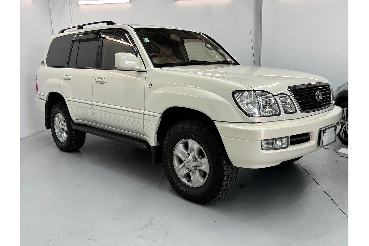 1999 Toyota Landcruiser Cygnus