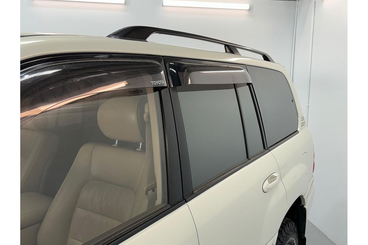 1999 Toyota Landcruiser Cygnus