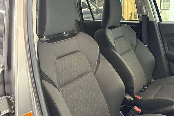 2024 Suzuki Swift Hybrid GLX UZ