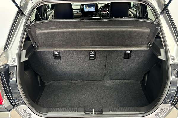 2024 Suzuki Swift Hybrid GLX UZ