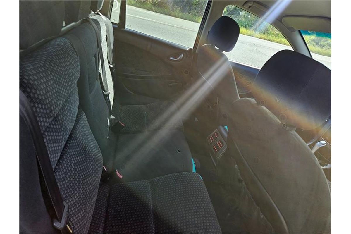 2005 Holden Crewman VZ Rear Wheel Drive