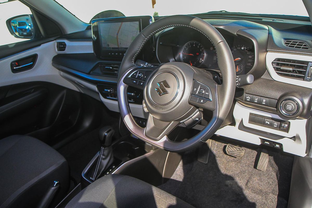 2024 Suzuki Swift Hybrid GLX UZ