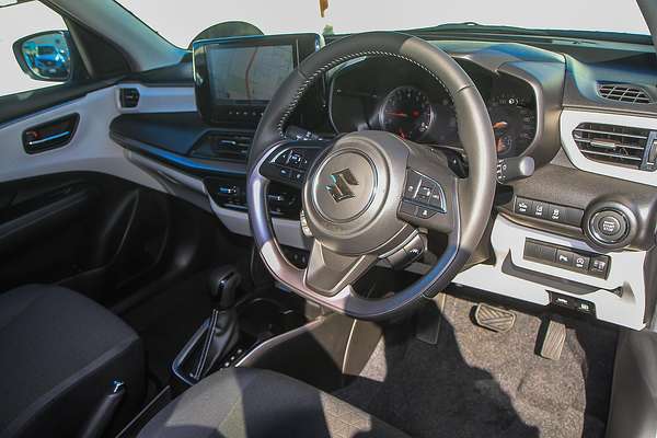 2024 Suzuki Swift Hybrid GLX UZ