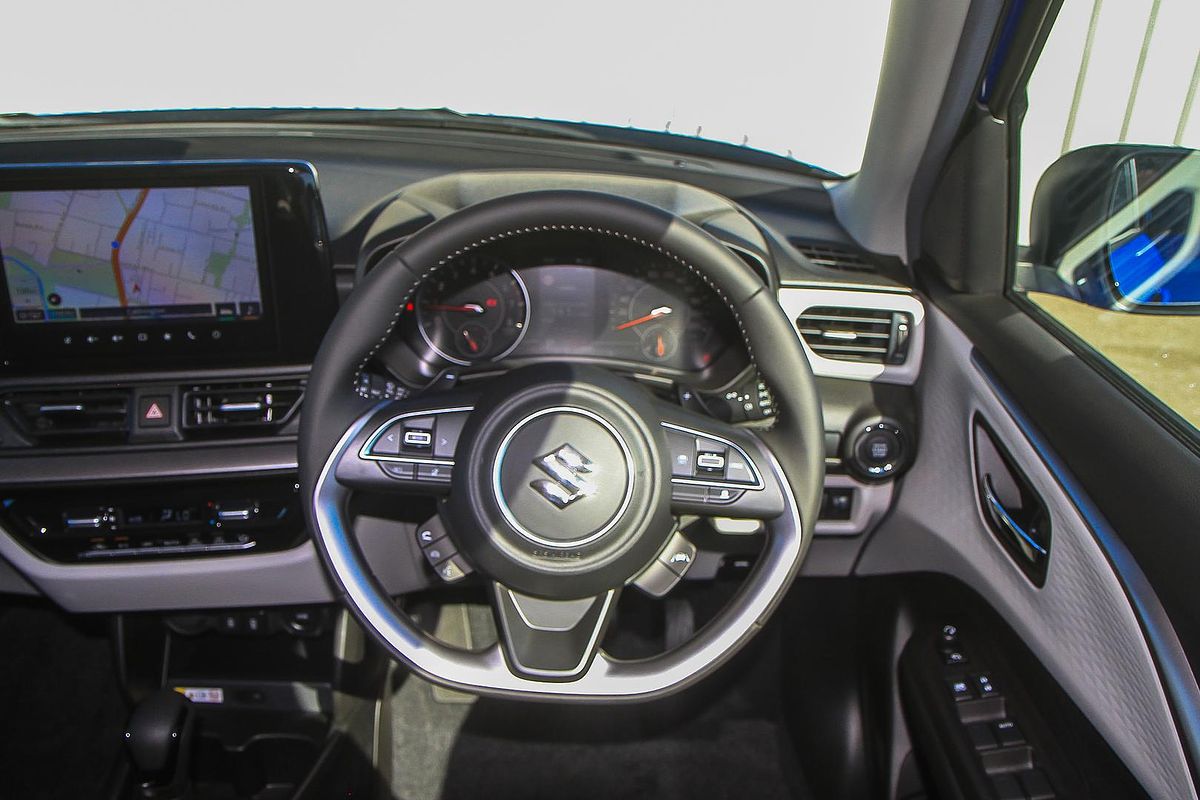 2024 Suzuki Swift Hybrid GLX UZ