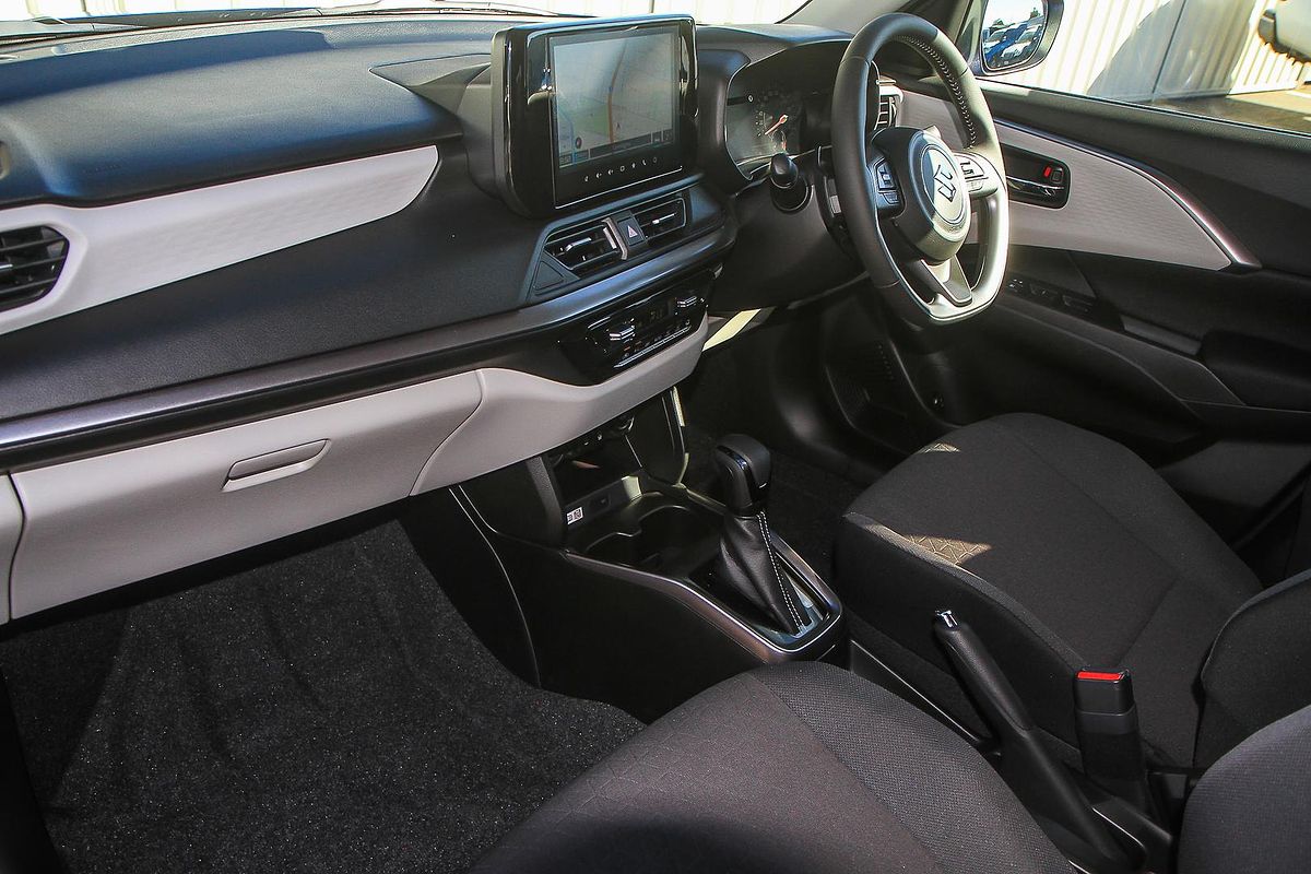 2024 Suzuki Swift Hybrid GLX UZ