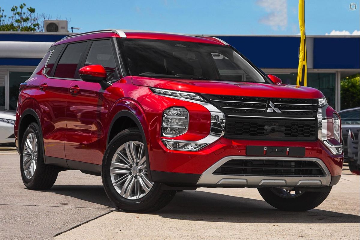 2024 Mitsubishi Outlander LS ZM
