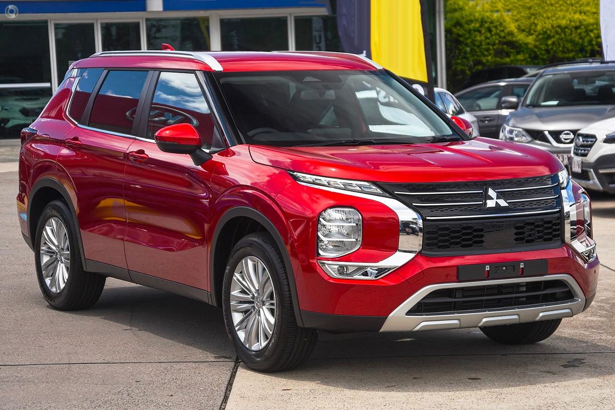2024 Mitsubishi Outlander LS ZM