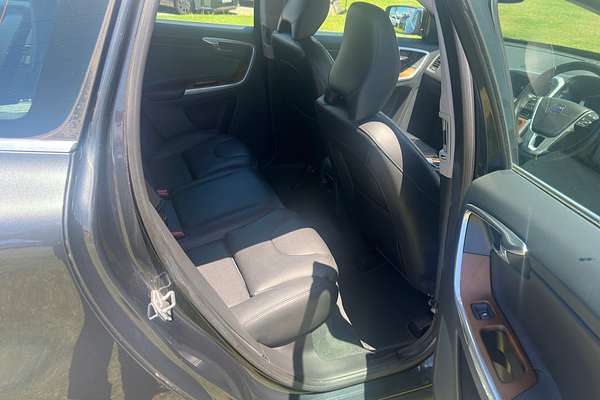 2015 Volvo XC60 T5 Luxury