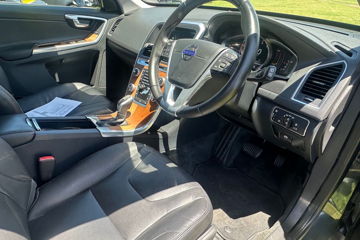 2015 Volvo XC60 T5 Luxury