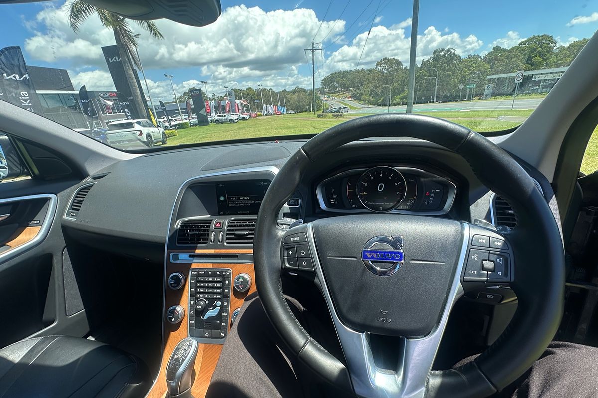 2015 Volvo XC60 T5 Luxury