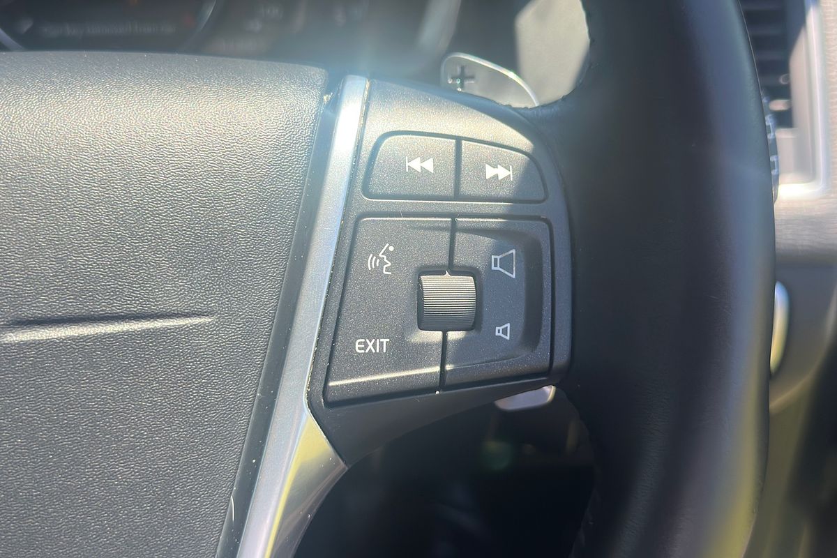 2015 Volvo XC60 T5 Luxury