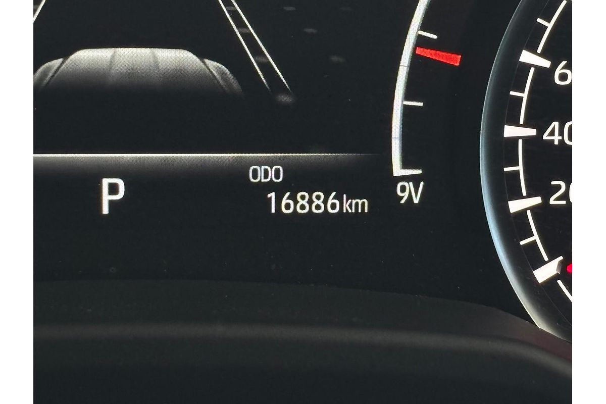 2022 Toyota Landcruiser Sahara FJA300R