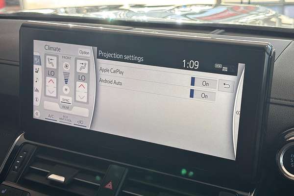 2022 Toyota Landcruiser Sahara FJA300R