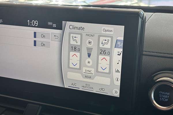 2022 Toyota Landcruiser Sahara FJA300R
