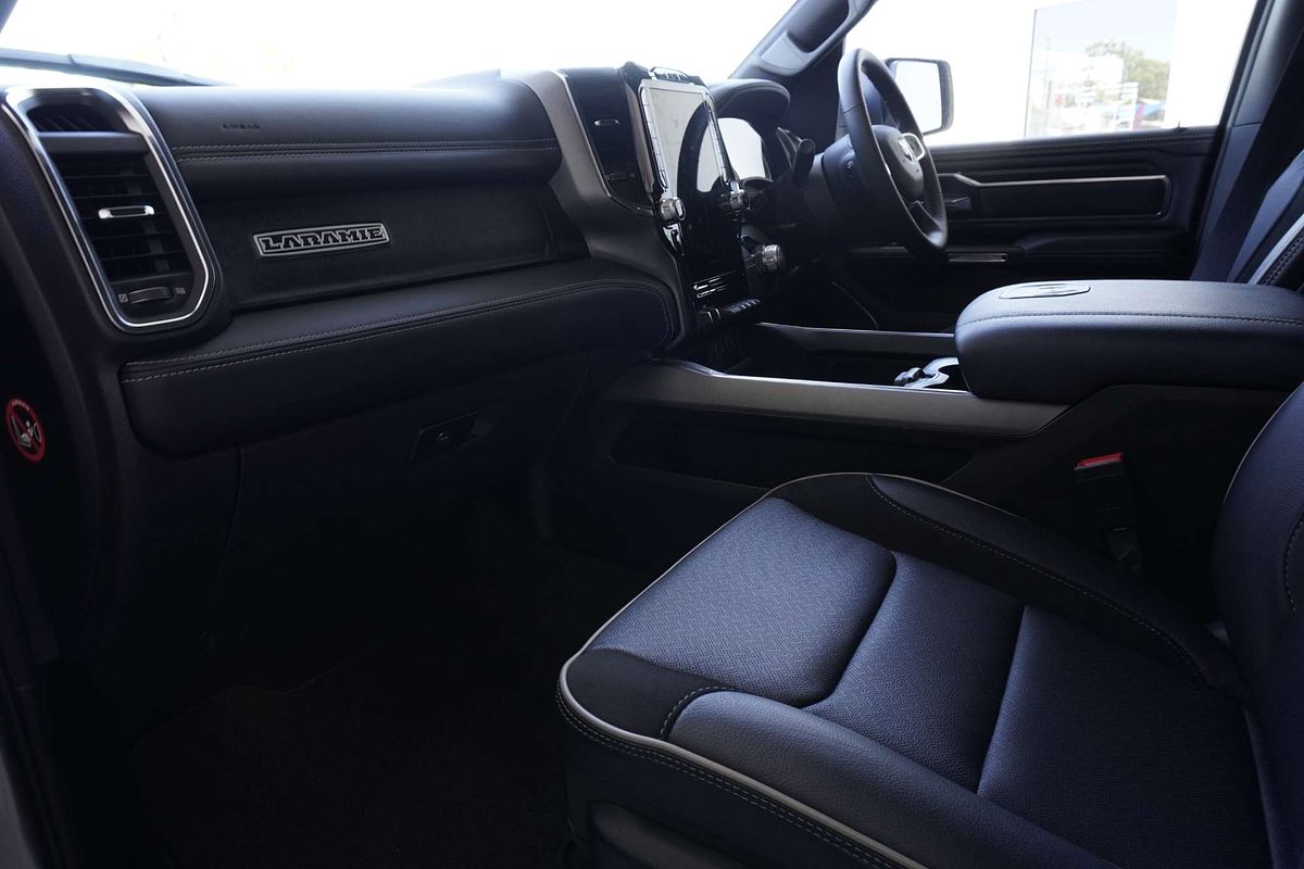 2023 RAM 1500 Laramie Sport RamBox DT 4X4 SWB