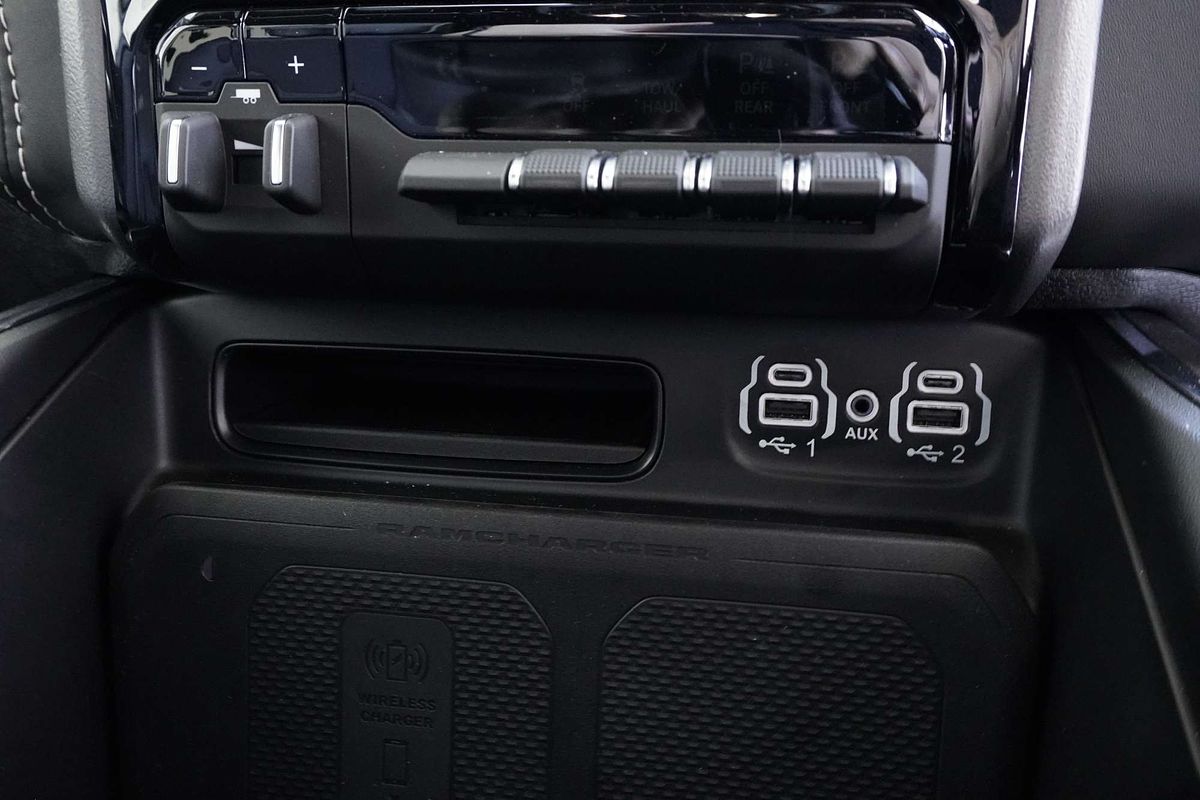2023 RAM 1500 Laramie Sport RamBox DT 4X4 SWB