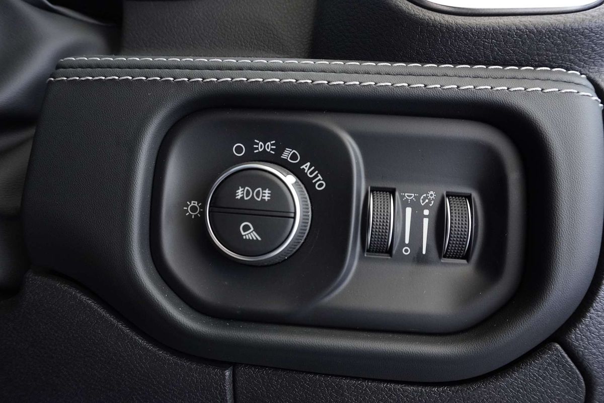 2023 RAM 1500 Laramie Sport RamBox DT 4X4 SWB