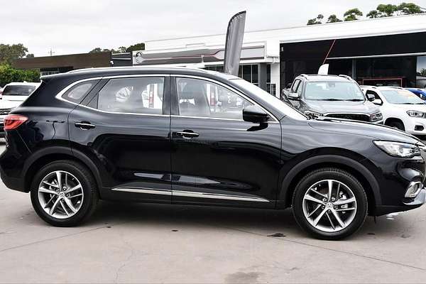 2024 MG HS Excite SAS23