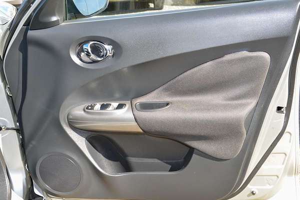 2013 Nissan JUKE ST F15