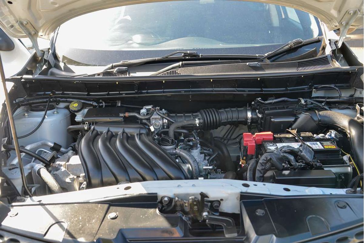 2013 Nissan JUKE ST F15