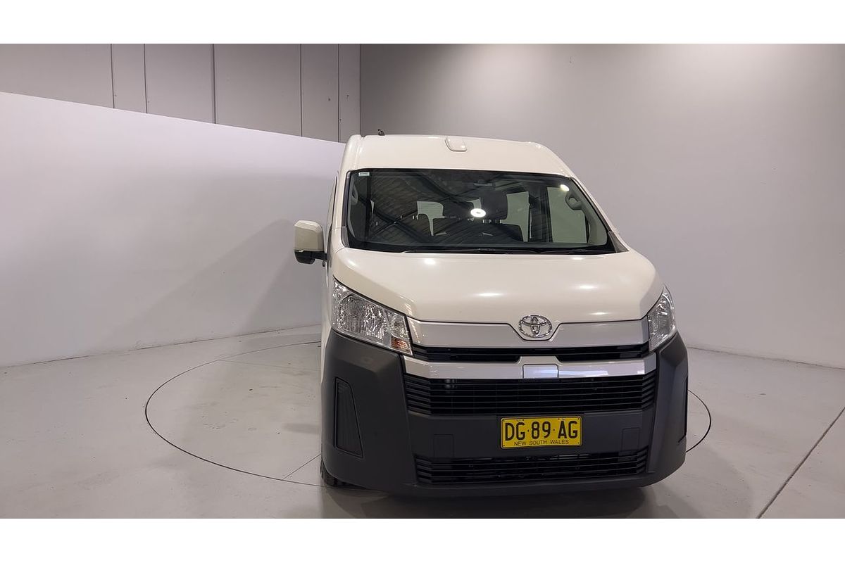 2022 Toyota Hiace Commuter GDH322R