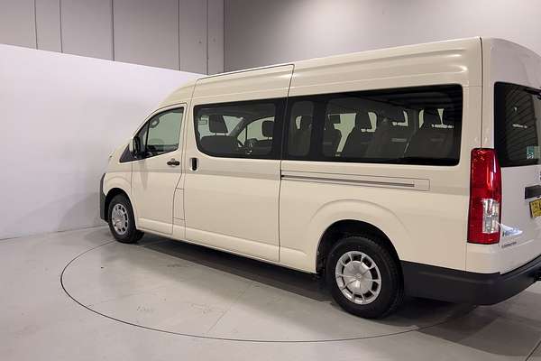 2022 Toyota Hiace Commuter GDH322R