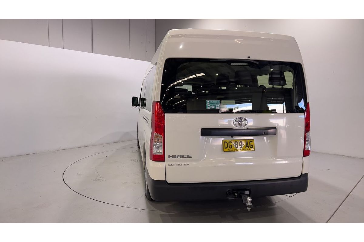 2022 Toyota Hiace Commuter GDH322R