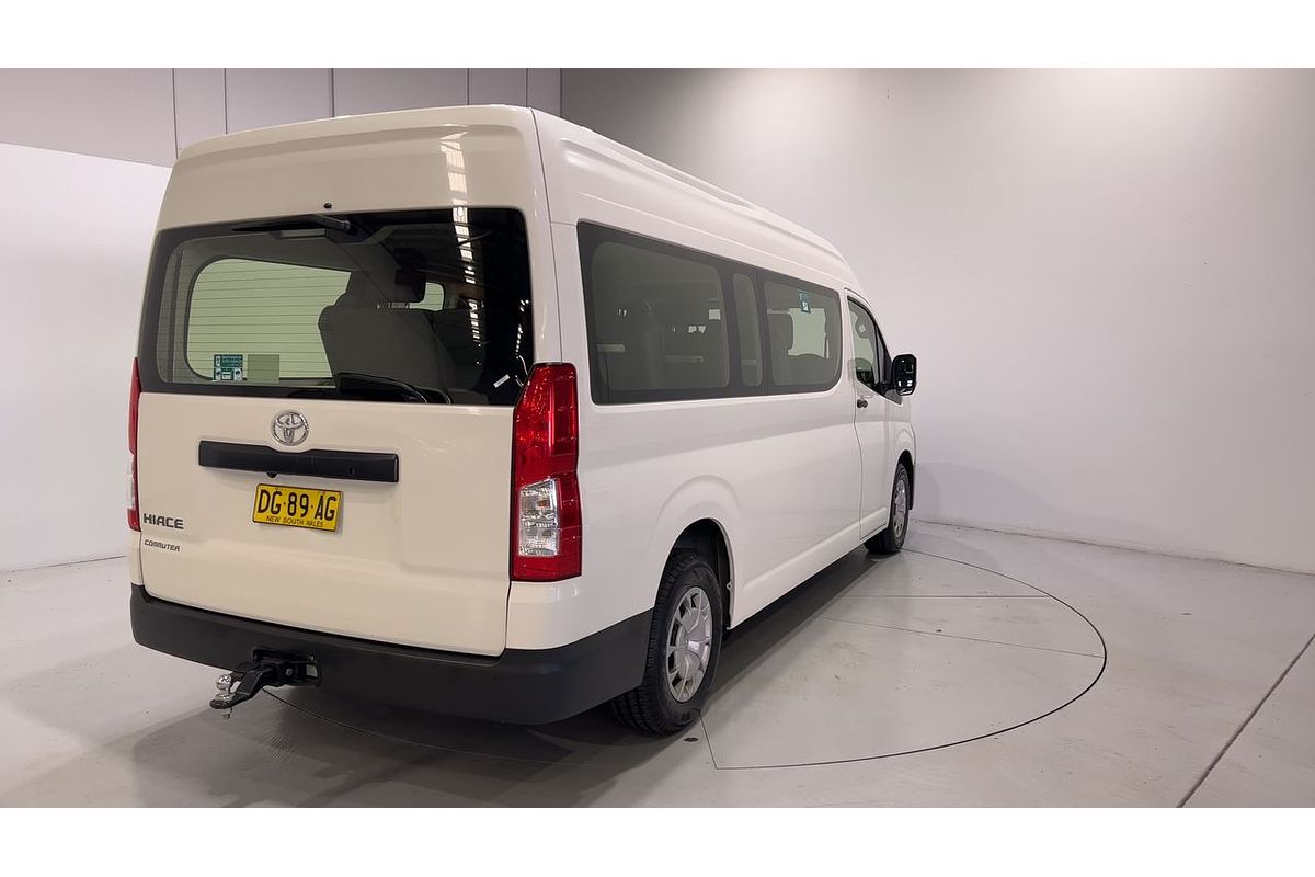 2022 Toyota Hiace Commuter GDH322R
