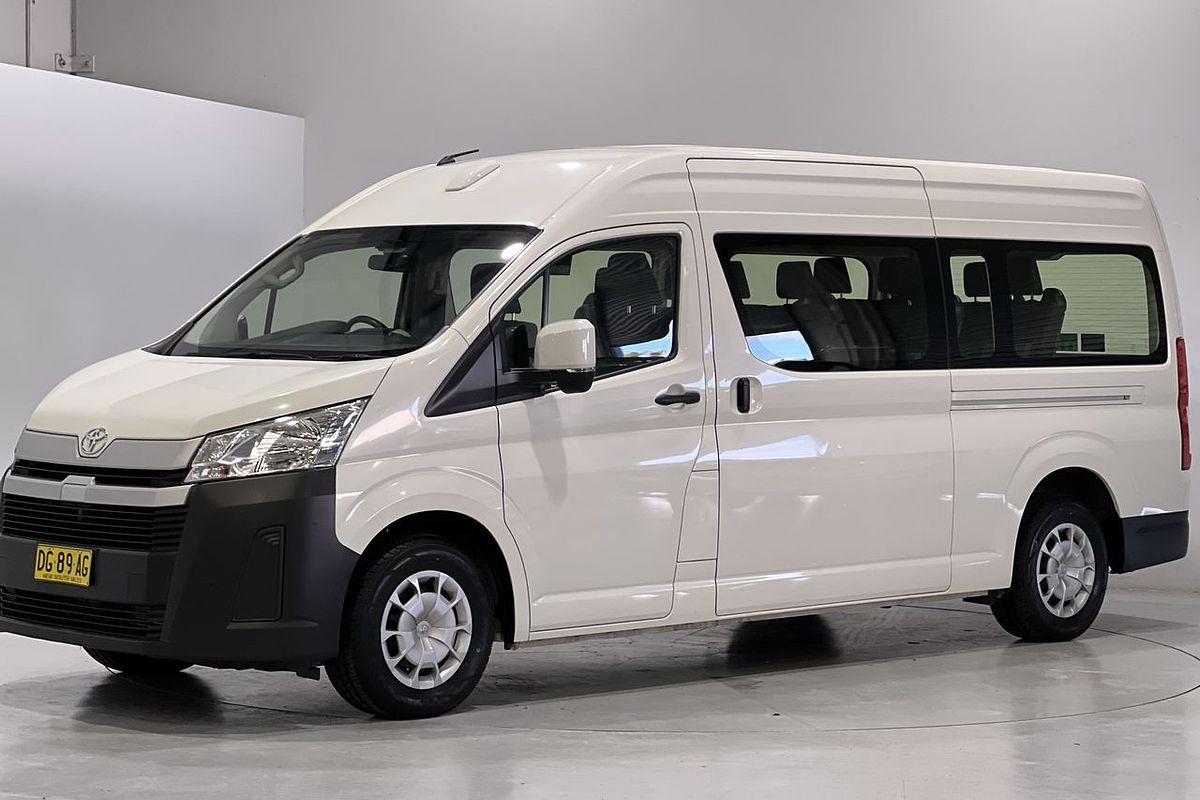 2022 Toyota Hiace Commuter GDH322R