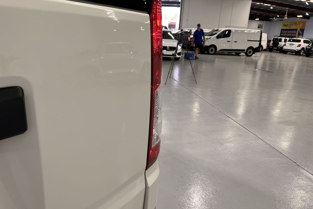 2022 Toyota Hiace Commuter GDH322R