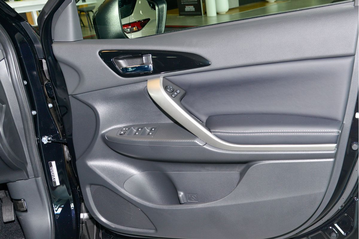 2024 Mitsubishi Eclipse Cross Exceed YB