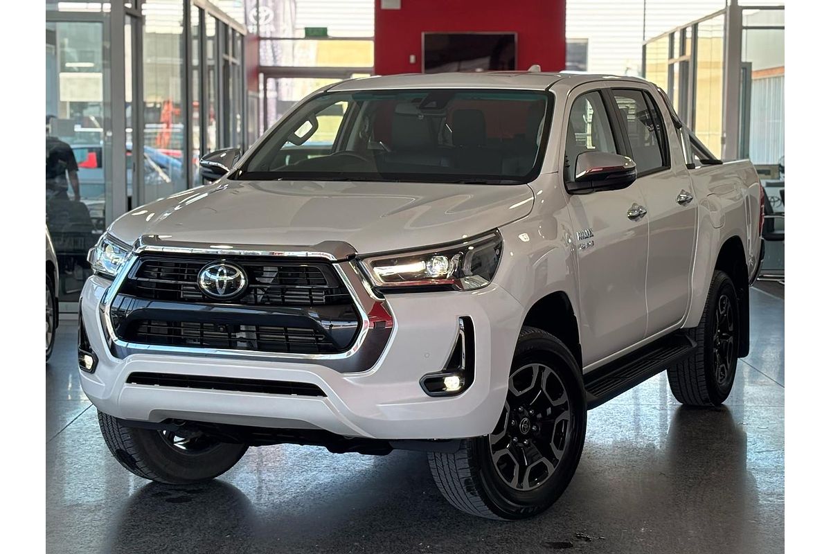 2023 Toyota Hilux SR5 GUN126R 4X4