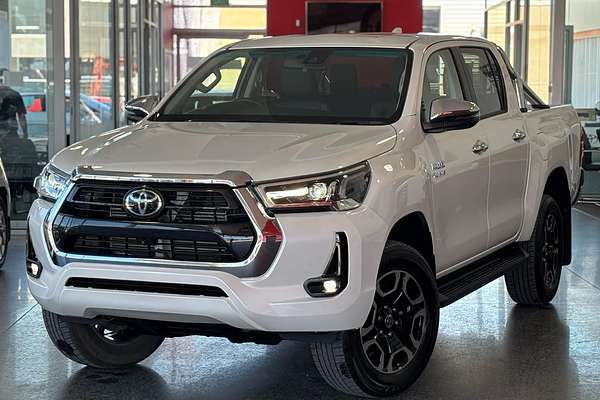 2023 Toyota Hilux SR5 GUN126R 4X4