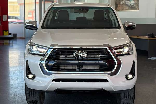 2023 Toyota Hilux SR5 GUN126R 4X4