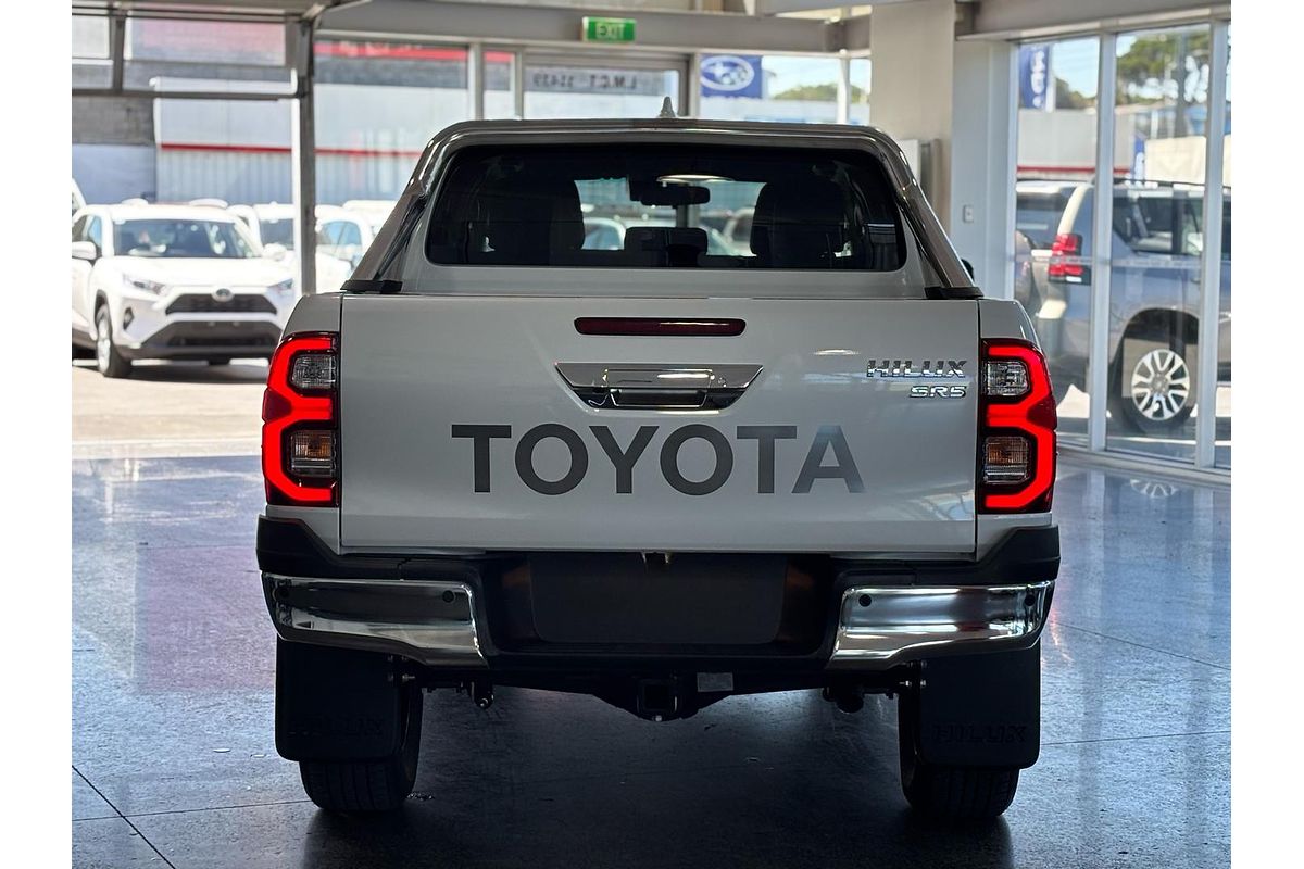 2023 Toyota Hilux SR5 GUN126R 4X4