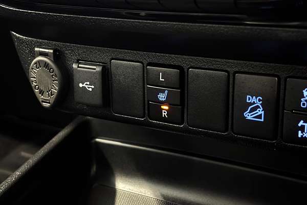 2023 Toyota Hilux SR5 GUN126R 4X4