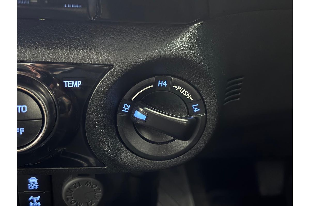 2023 Toyota Hilux SR5 GUN126R 4X4