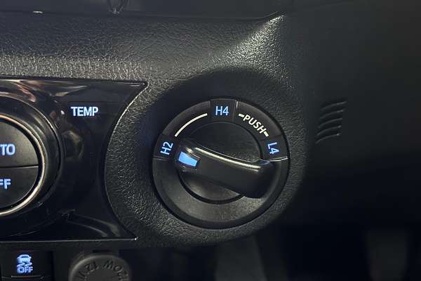 2023 Toyota Hilux SR5 GUN126R 4X4
