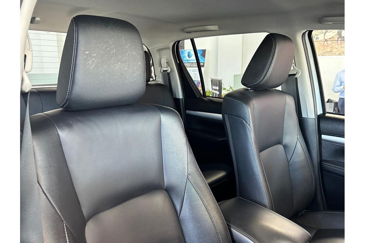 2023 Toyota Hilux SR5 GUN126R 4X4