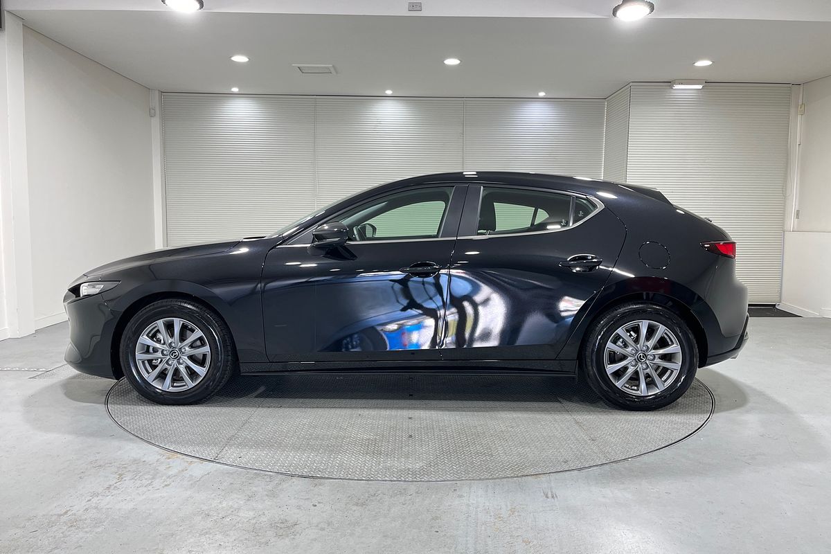 MAZDA3 R 6AUTO HATCH G20 PURE