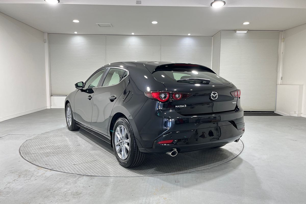 MAZDA3 R 6AUTO HATCH G20 PURE