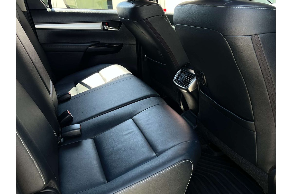 2019 Toyota Hilux SR5 GUN126R 4X4